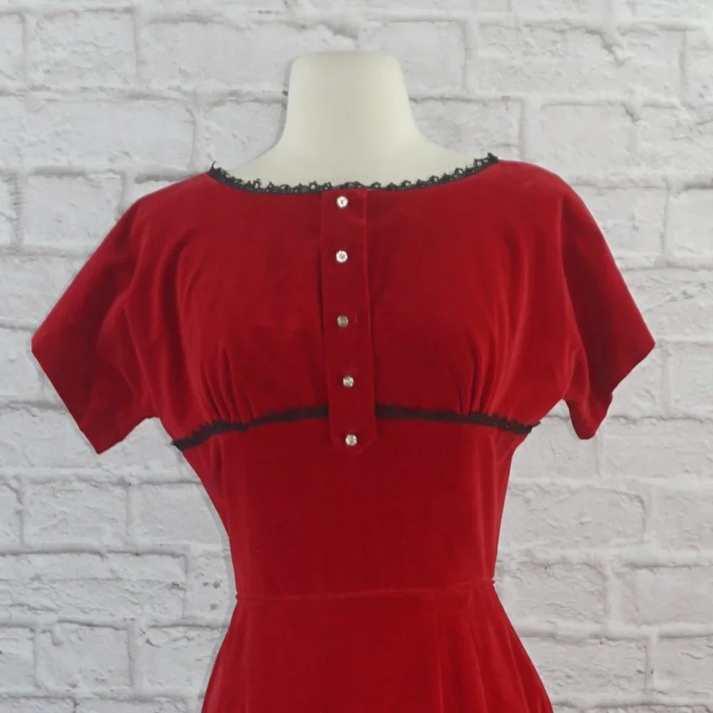 Vintage 50s Crushed Velvet Rhinestone Dress - Picture 2 of 11